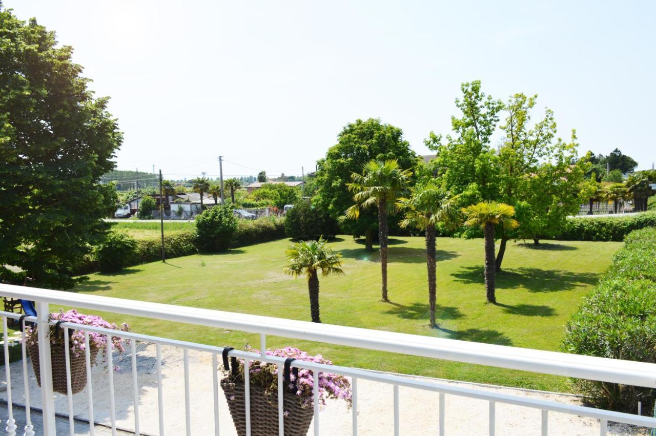 Villa Roma Holidays Jesolo Exteriér fotografie